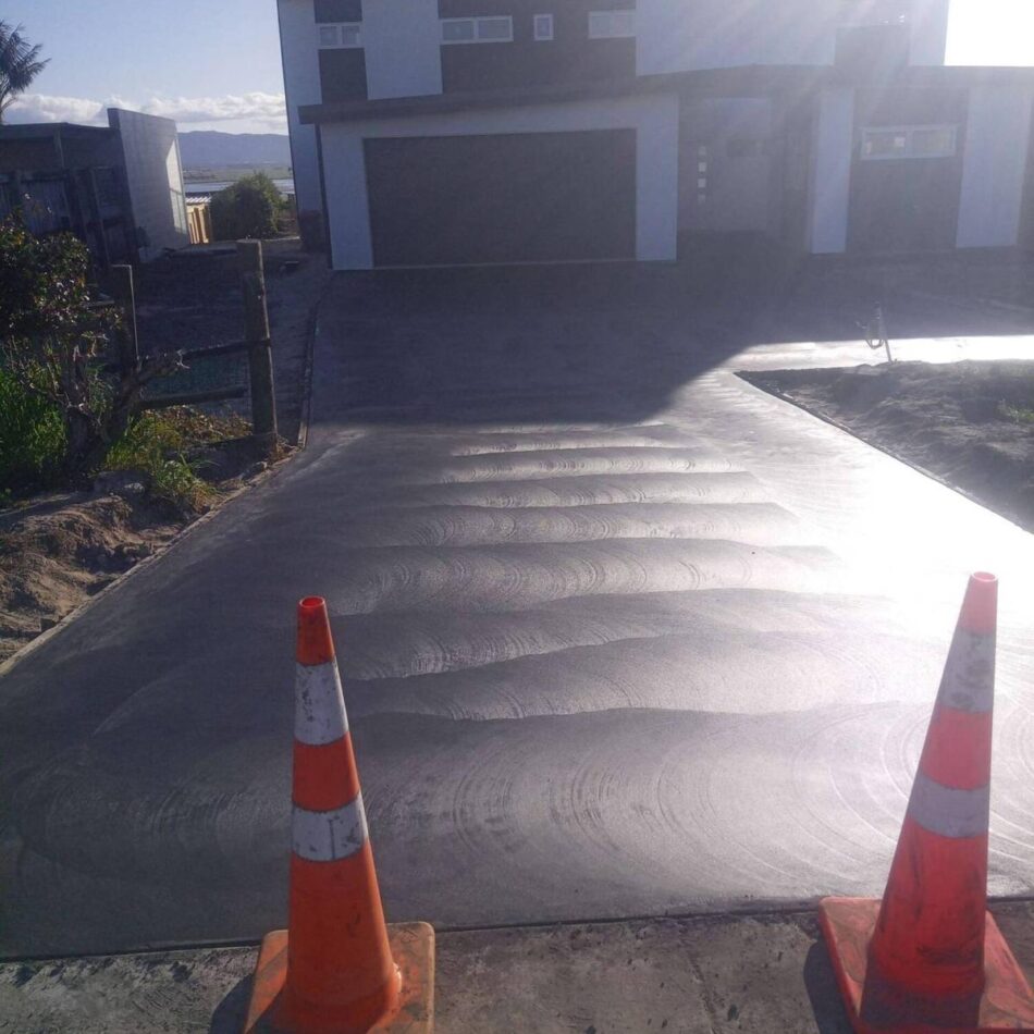 Concrete Driveways - The Perfect Blend of Durability and Aesthetics